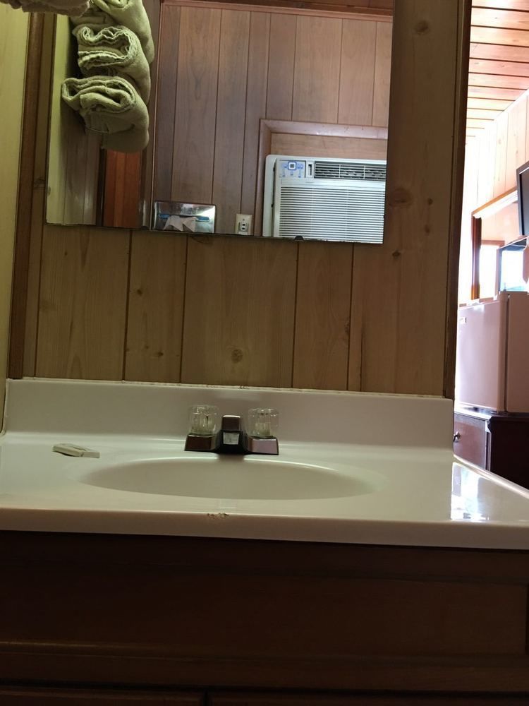 Love Hotels Western Holiday By Oyo At Harlan Lake Ne Alma Buitenkant foto