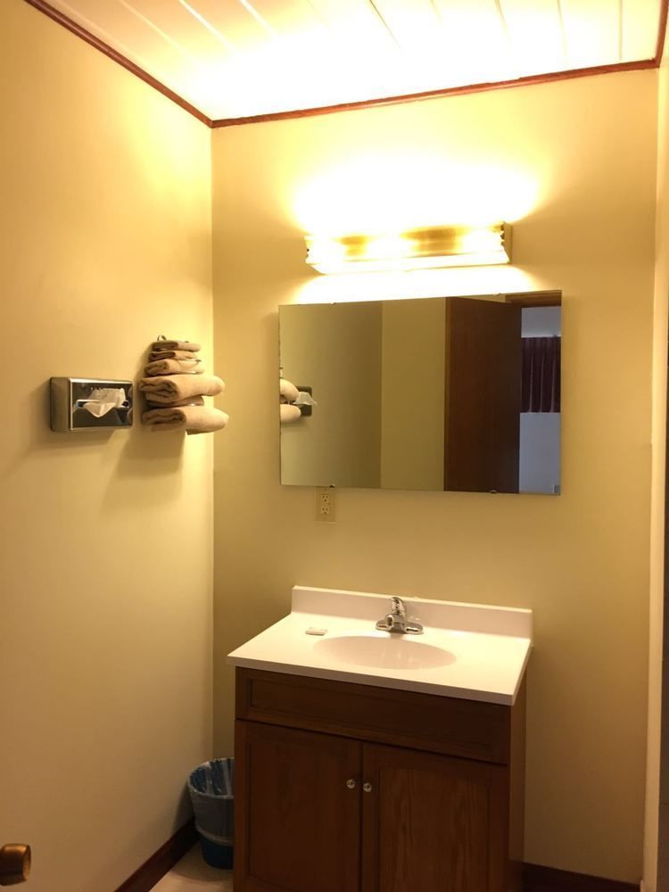 Love Hotels Western Holiday By Oyo At Harlan Lake Ne Alma Buitenkant foto